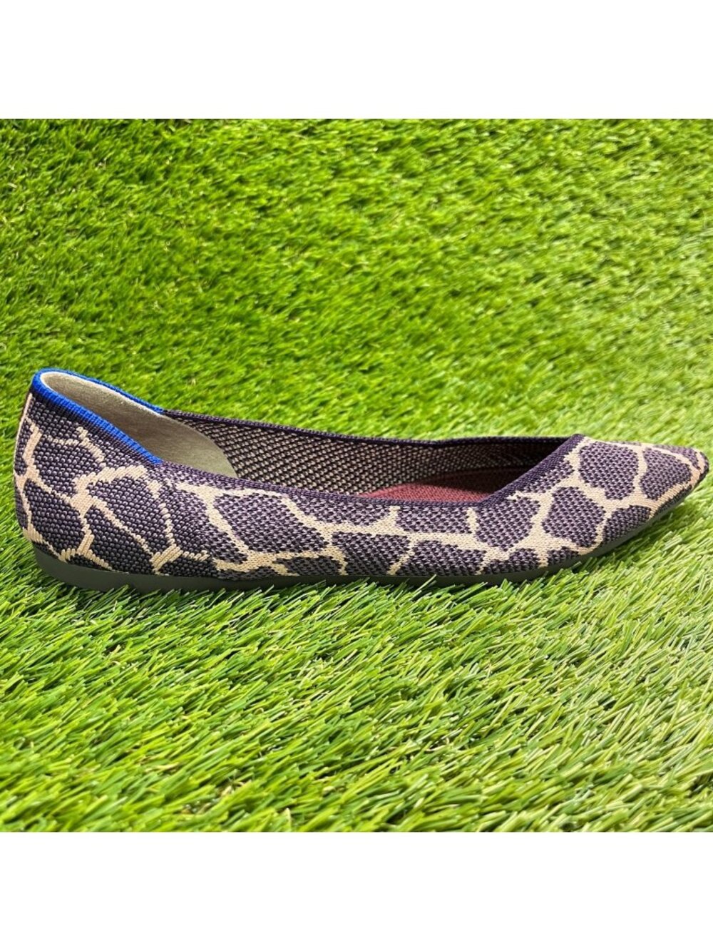 Rothys The Point Womens Size 7 Purple Casual Classic Slip On Ballet Flats Shoes